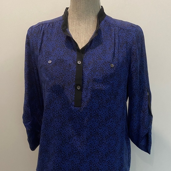 Judith And Charles Silk Black-Trimmed Blue Women's Blouse Size 2 - Picture 2 of 13